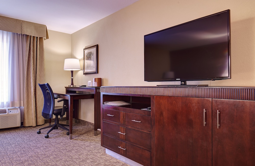 Holiday Inn Express Hotel & Suites San Diego-Sorrento Valley, an IHG Hotel