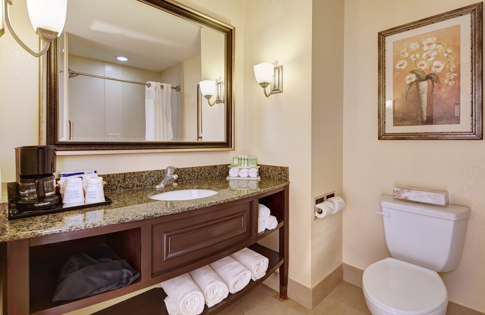 Holiday Inn Express Hotel & Suites San Diego-Sorrento Valley, an IHG Hotel