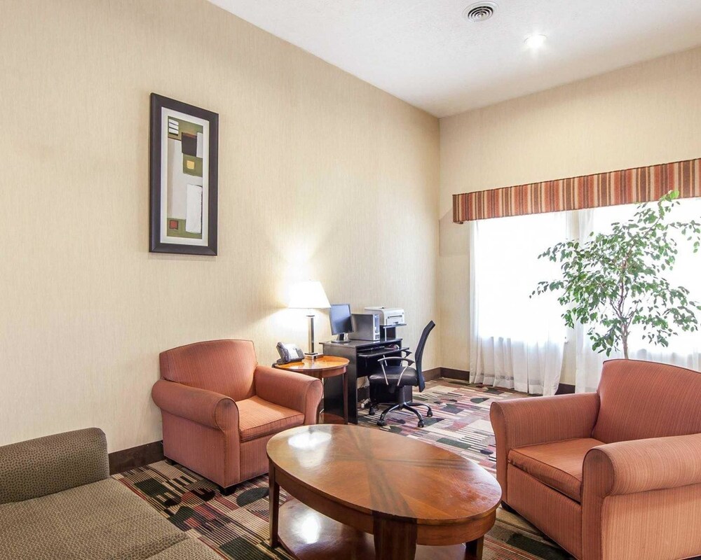 Quality Inn Suites In Portsmouth Cheap Hotel Deals Rates