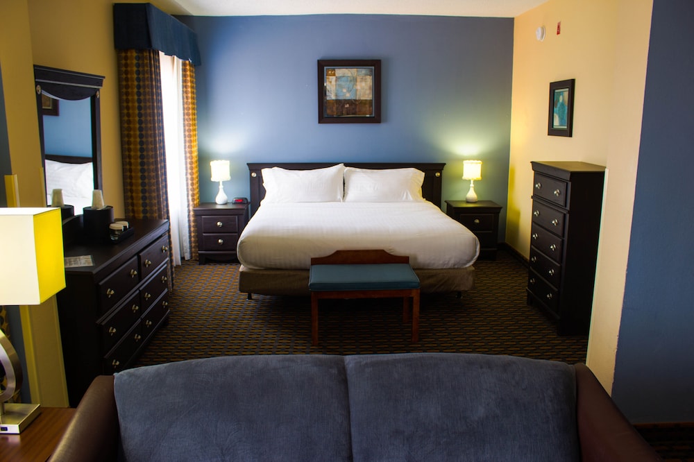 Holiday Inn Express Hotel & Suites SANFORD, an IHG Hotel