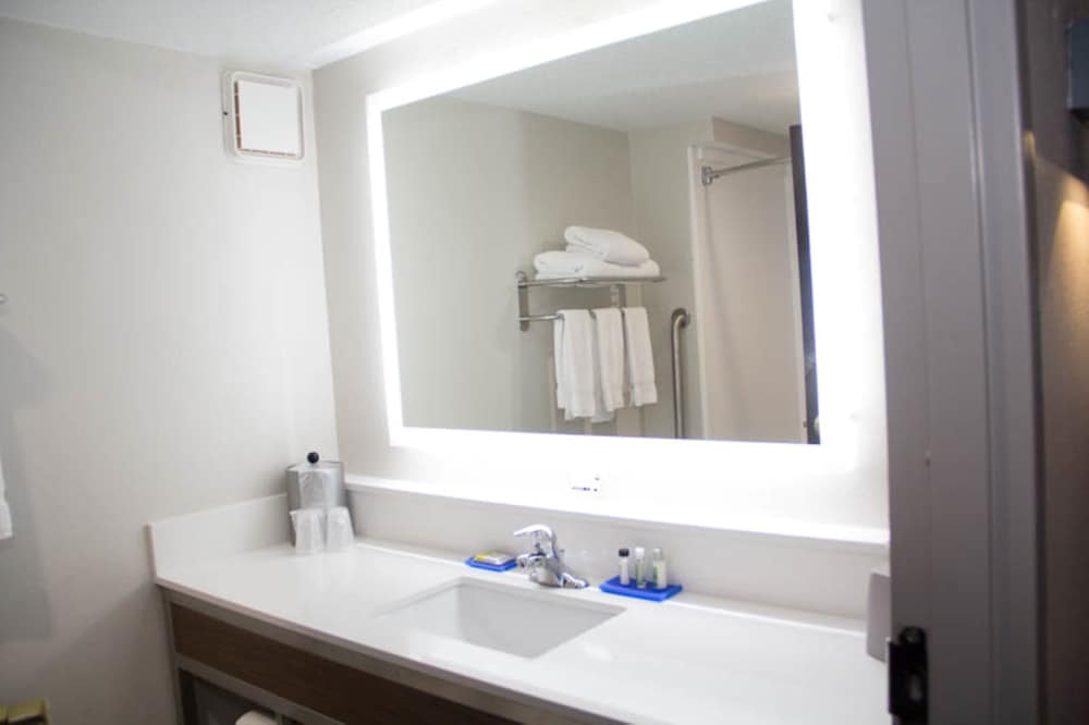 Bathroom sink, Holiday Inn Express Hotel and Suites Kings Mountain, an IHG Hotel