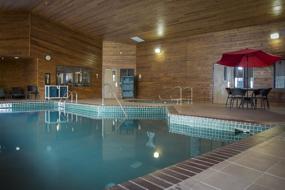 Indoor pool, Bitterroot River Inn & Conference Center