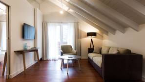 32-Zoll-Flachbildfernseher mit Satellitenempfang
