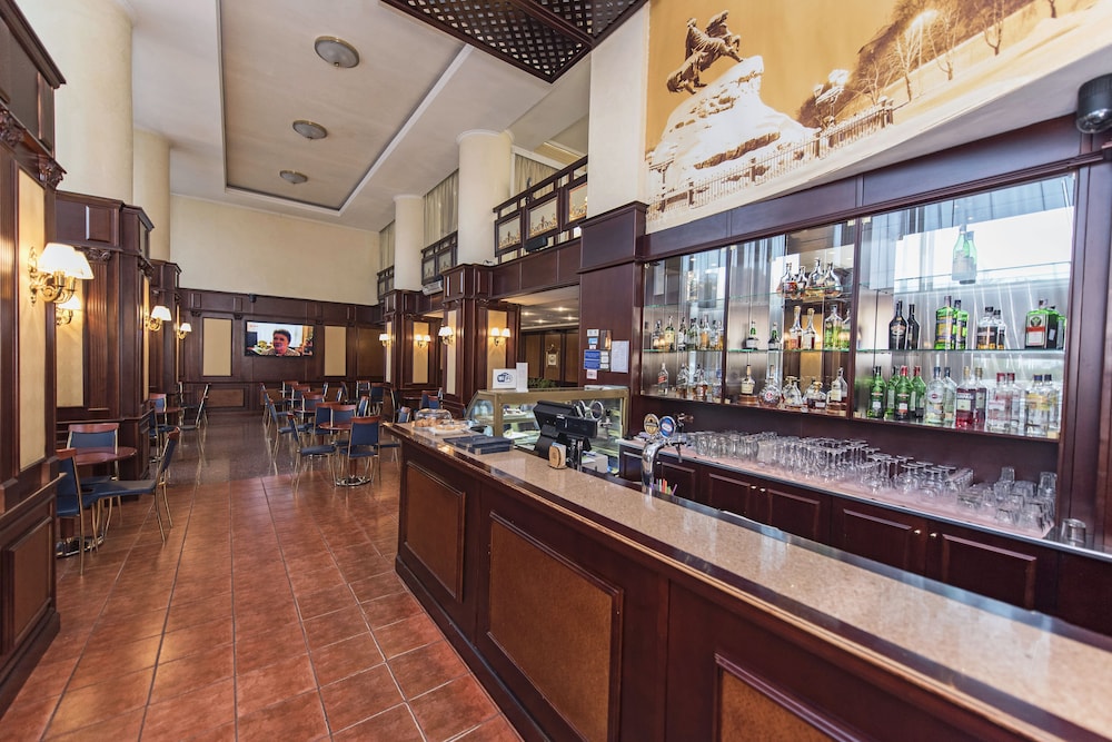 Photo - Готель Дніпро Dnipro Hotel