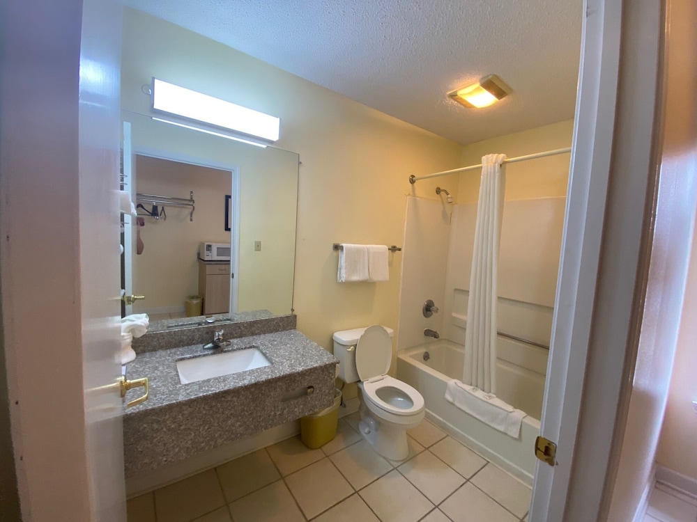 Key West Inn Cookeville in Cookeville Hotel Rates & Reviews on Orbitz