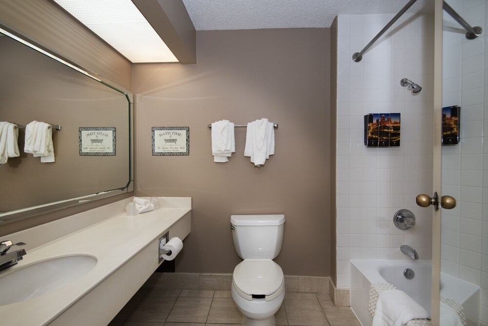 Guest Inn & Suites - Midtown Medical Center