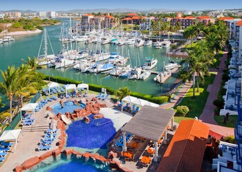 El Cid Marina Beach Hotel Mazatlan Room Prices Reviews Curly Selected Item