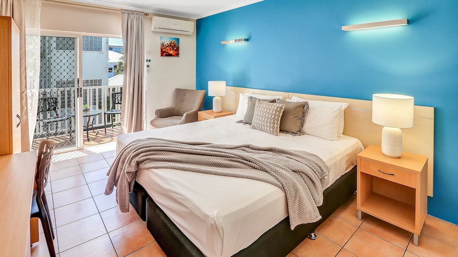 Coral Tree Inn