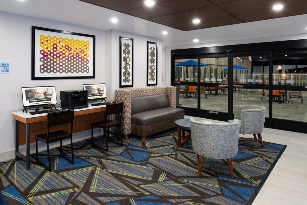 7 Best Hotels With Pool in Santa Rosa Updated 2023 Trip101