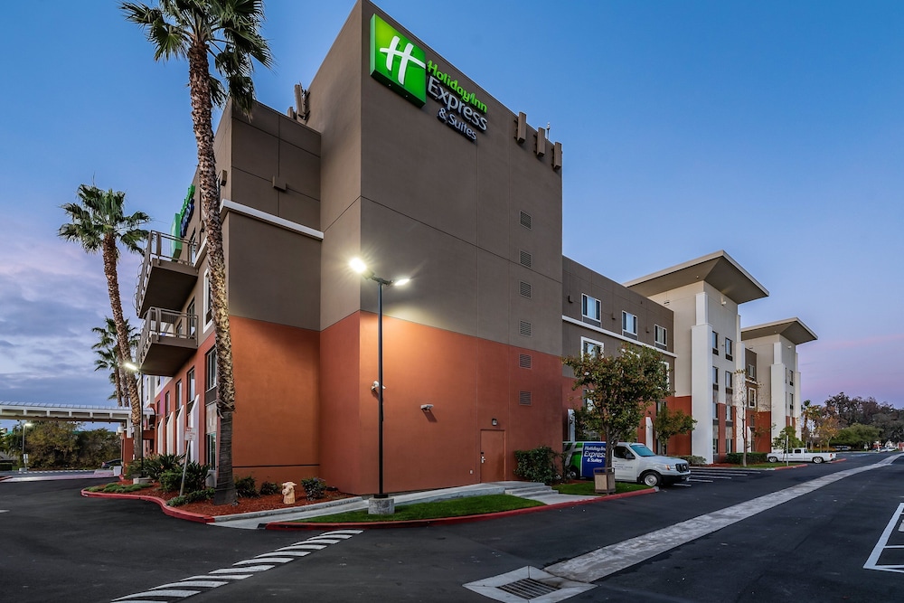 Holiday Inn Express Fremont-Milpitas Central, an IHG Hotel