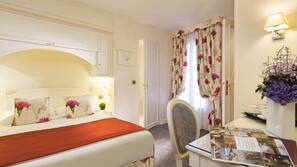 Minibar, in-room safe, desk, soundproofing
