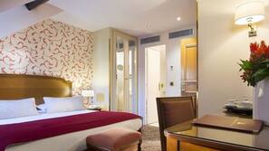 Minibar, in-room safe, desk, soundproofing