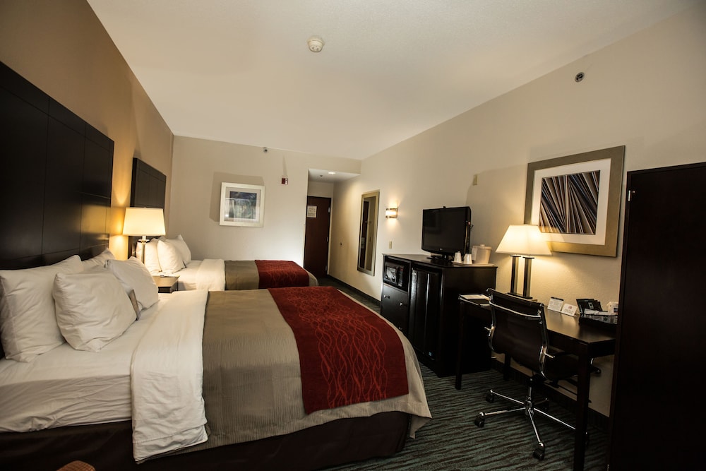 Comfort Inn Mount Airy in Mount Airy Best Rates & Deals on Orbitz