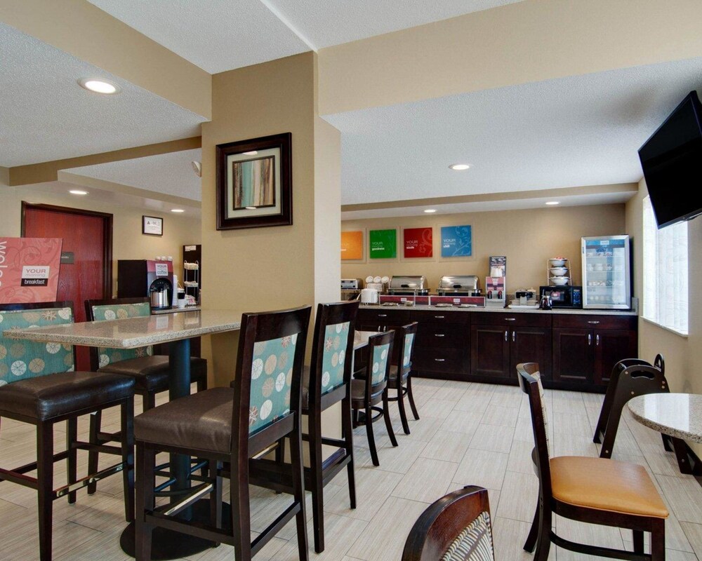Comfort Inn Mount Airy in Mount Airy Best Rates & Deals on Orbitz
