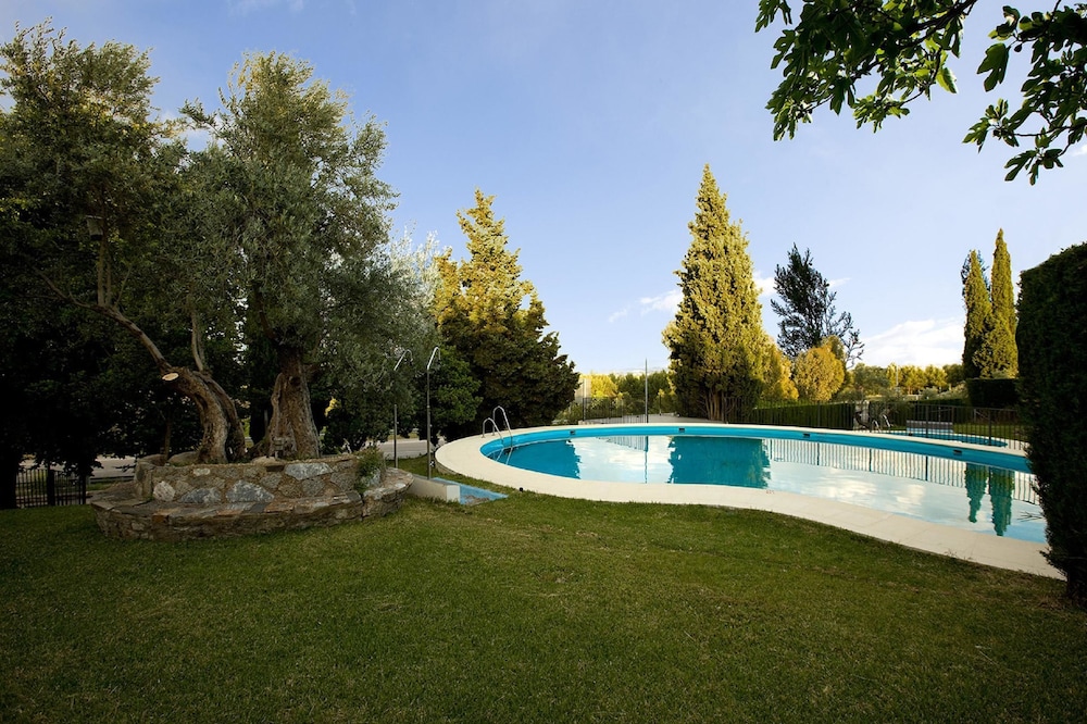 Hotel La Perdiz In La Carolina Spain Expedia - 