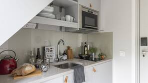 Mini-fridge, microwave, dishwasher, electric kettle