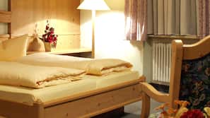 Allergikerbettwaren, Zimmersafe, Schreibtisch