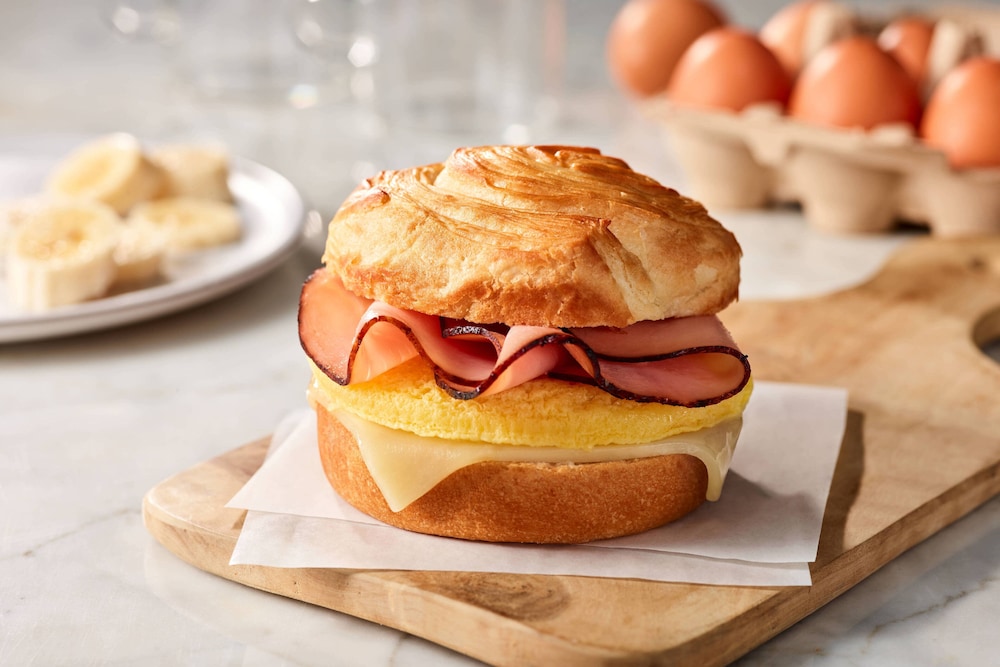 Breakfast meal, Residence Inn by Marriott Baton Rouge Siegen Lane