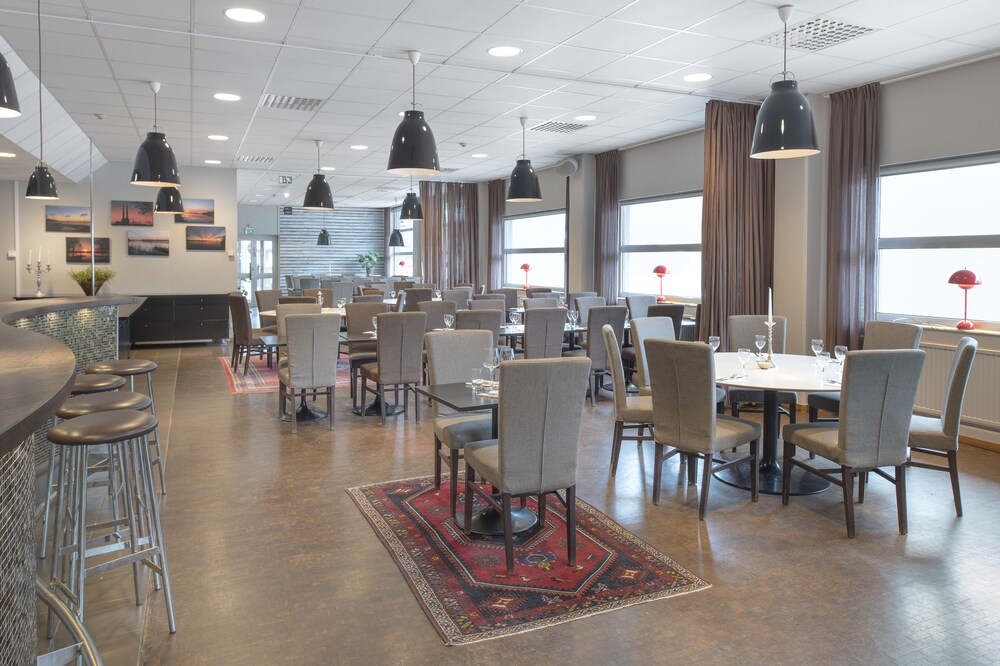 Breakfast area, Quality Hotel Royal Corner