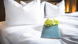 Hypo-allergenic bedding, minibar, in-room safe, individually decorated