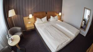 Hypo-allergenic bedding, minibar, in-room safe, desk