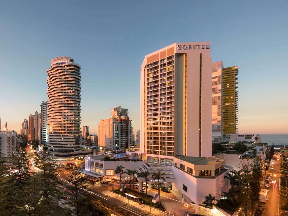 Surfers International Gold Coast Accommodation Gold Coast, AUS - Best Price  Guarantee