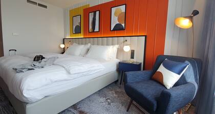 voco Dusseldorf Seestern, an IHG Hotel