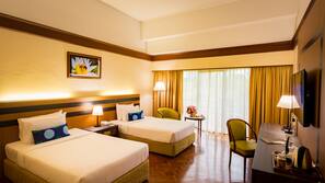 Minibar, in-room safe, desk, soundproofing