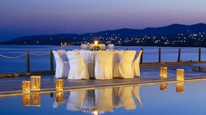 2 outdoor pools, pool umbrellas, sun loungers