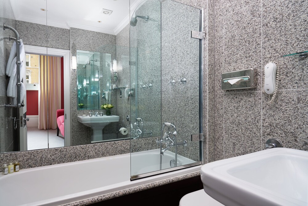 Bathroom, The Pelham London - Starhotels Collezione