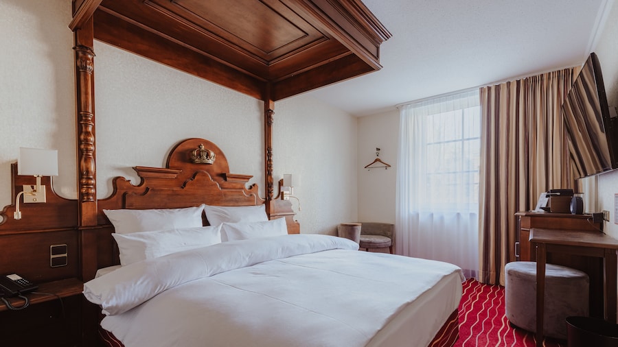 KING's HOTEL First Class