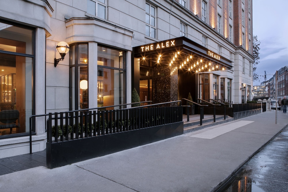The Alex In City Centre Dublin Hotel Rates Reviews On Orbitz Featured Image