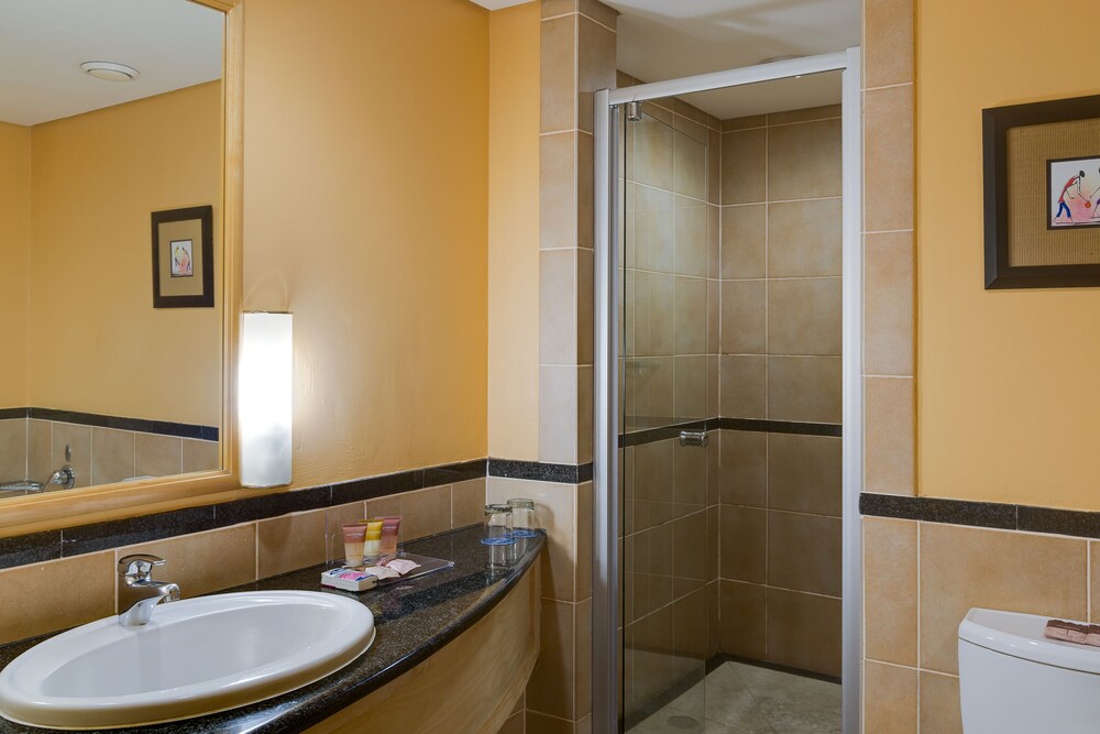 Protea Hotel by Marriott Johannesburg Wanderers in Johannesburg Best