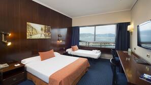 Minibar, in-room safe, desk, free WiFi