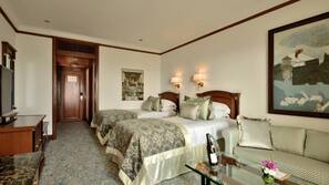 Premium bedding, minibar, in-room safe, desk
