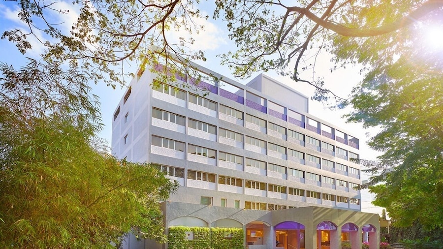 Vivanta Bengaluru Residency Road