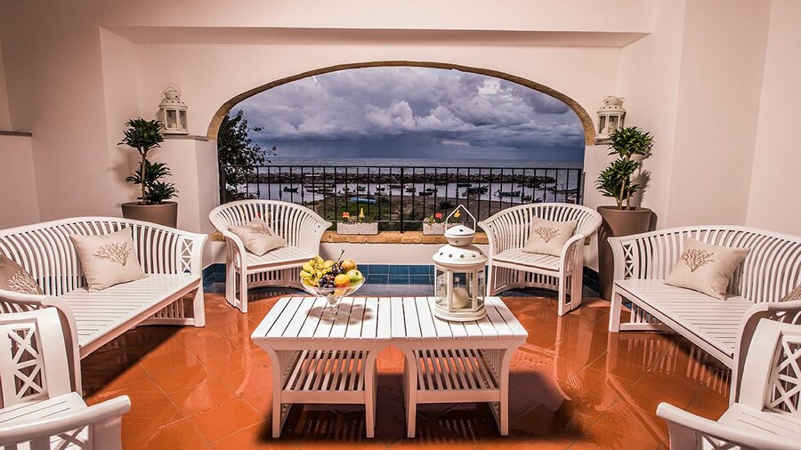 Hotel Tonnara