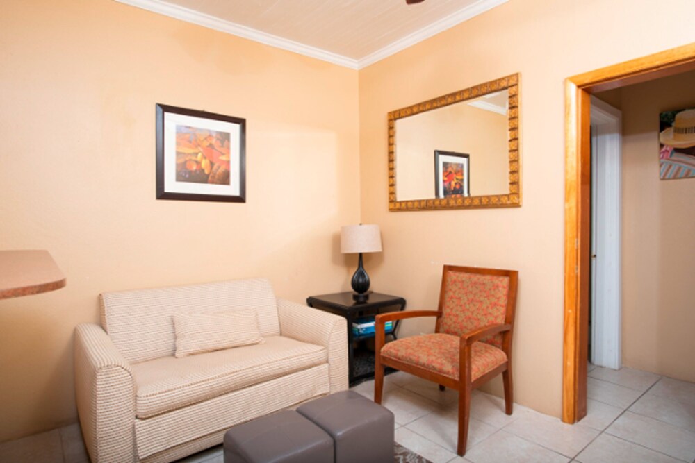 Bunker Hill Hotel in St. Thomas Best Rates & Deals on Orbitz