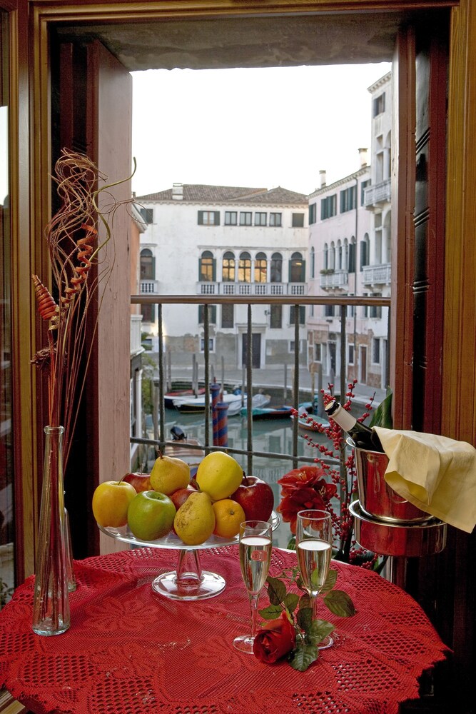 Hotel Al Sole 2019 Room Prices 98, Deals & Reviews Expedia Hotel Al Sole 2019 Room Prices 98, Deals & Reviews Expedia