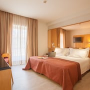 Hotels Closest To La Purisima Church In Salamanca Expediaie - 