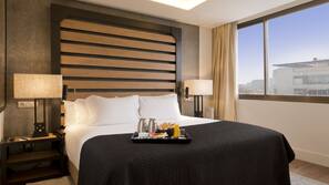 Down duvet, in-room safe, desk, blackout curtains