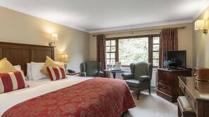 Individually furnished, iron/ironing board, free WiFi