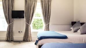 Individually decorated, cots/infant beds, free WiFi, linens