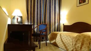 Minibar, wifi gratis, ropa de cama