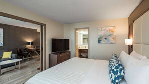 1 bedroom, premium bedding, pillow top beds, desk