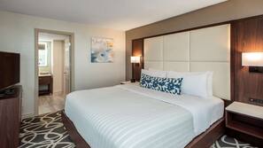 1 bedroom, premium bedding, pillow top beds, desk
