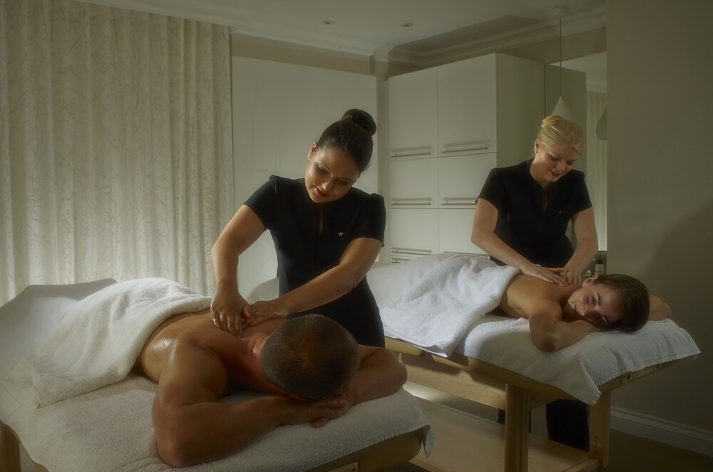 Treatment room, Chewton Glen Hotel & Spa