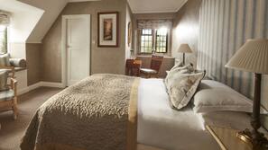 1 bedroom, premium bedding, in-room safe, desk