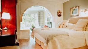 Premium bedding, individually decorated, individually furnished, desk