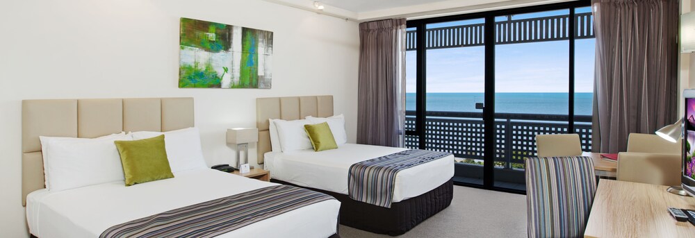 Rydges Esplanade Resort Cairns In Cairns Hotel Rates Reviews On Orbitz Rydges Esplanade Resort Cairns In Cairns Hotel Rates Reviews On Orbitz